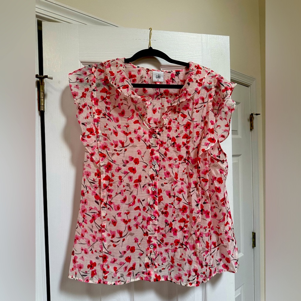 CAbi Red and White Flutter Sleeve Blouse with Peter Pan Collar